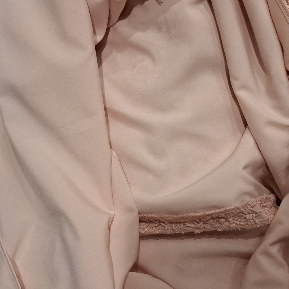 Preston & York Blush Lace Dress - Picture 9 of 9
